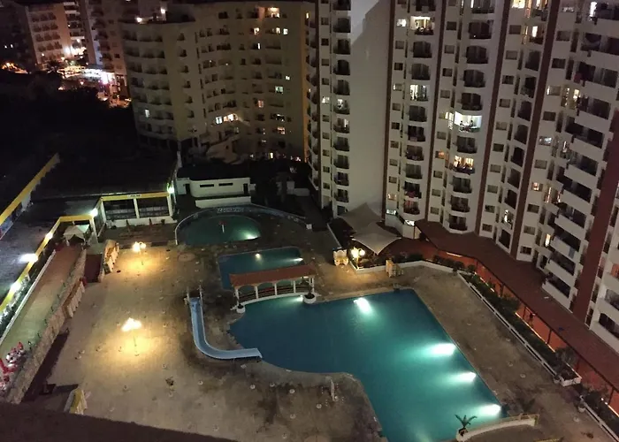 T1- Praia Da Rocha Com Piscina -Segunda Linha